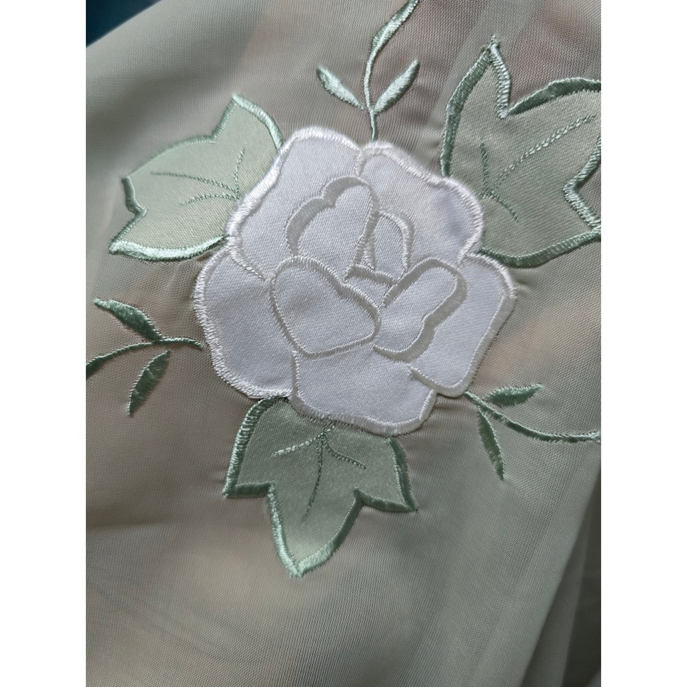 Sage Green Sheer Organza Table‎ Linen Set 7pc White Rose Embroidered Overlay